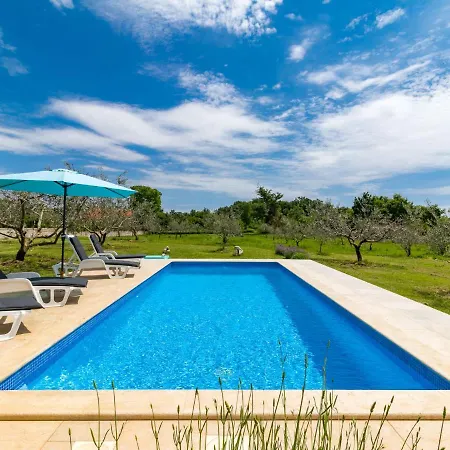 Casa de Férias Alka - Lbn361 By Interhome Barban